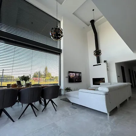 빌라 Luxury Vip 230m2+pool 37m2 Nové Jirny