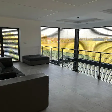 빌라 Luxury Vip 230m2+pool 37m2 Nové Jirny