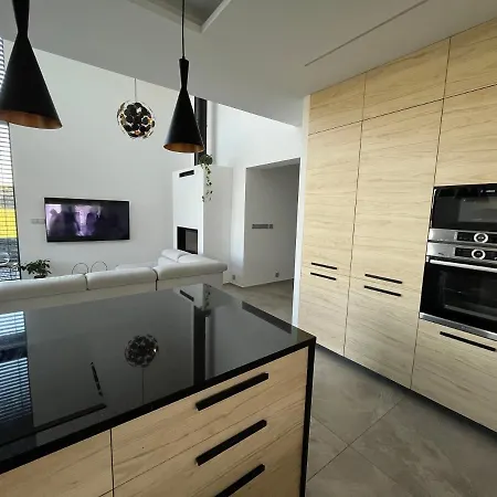 빌라 Luxury Vip 230m2+pool 37m2 *