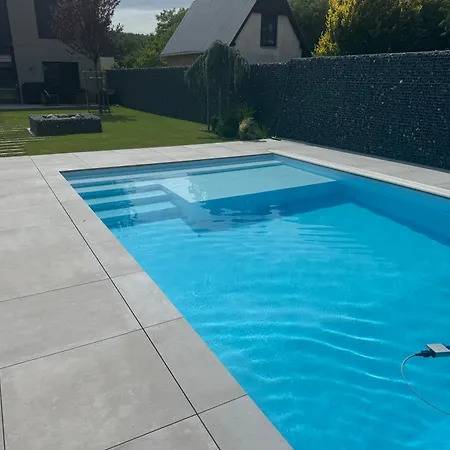 빌라 Luxury Vip 230m2+pool 37m2 Nové Jirny